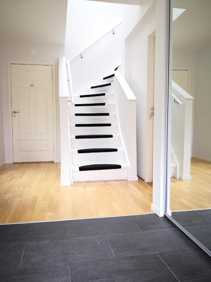 Arrive Bed & Breakfast, Landvetter Bagian luar foto